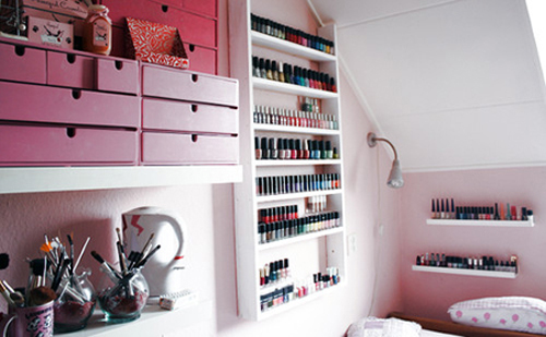 make-up-storage-ov1.jpg