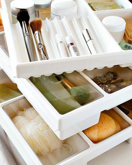 make-up-storage-ov7.jpg