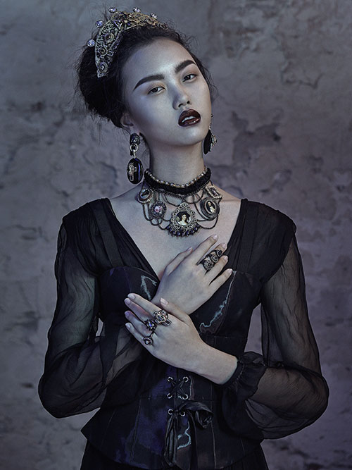 Bộ sưu tập trang sức ấn tượng của 77th