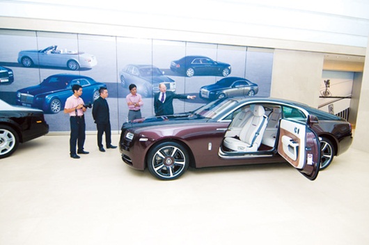 Autocar Vietnam số 32: SUV sang trọng đối đầu