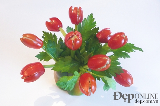 salad-bo-surimi-nam-hinh-hoa-tulip-deponline