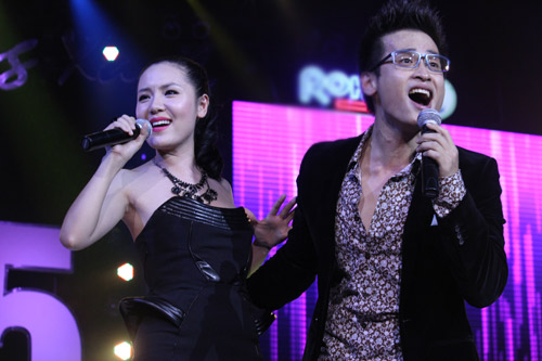 Mỹ Tâm "thắng" Hà Hồ tại Làn sóng xanh, Ca nhạc - MTV, Lan song xanh, gala 15 nam, LSX 2012, My Tam, Ha Ho, Thu Minh, Hong Nhung, Mr Dam, Phuong Thanh, ca sy, tin tuc