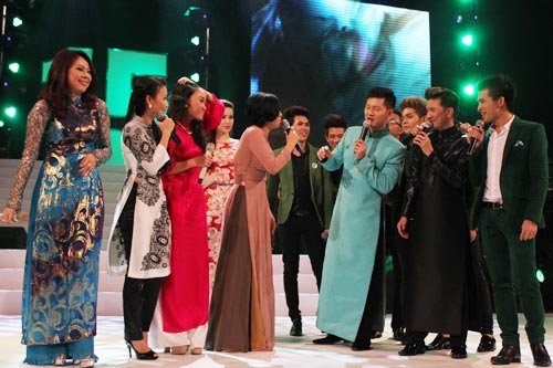 Mỹ Tâm "thắng" Hà Hồ tại Làn sóng xanh, Ca nhạc - MTV, Lan song xanh, gala 15 nam, LSX 2012, My Tam, Ha Ho, Thu Minh, Hong Nhung, Mr Dam, Phuong Thanh, ca sy, tin tuc