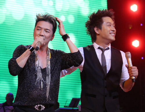 Mỹ Tâm "thắng" Hà Hồ tại Làn sóng xanh, Ca nhạc - MTV, Lan song xanh, gala 15 nam, LSX 2012, My Tam, Ha Ho, Thu Minh, Hong Nhung, Mr Dam, Phuong Thanh, ca sy, tin tuc