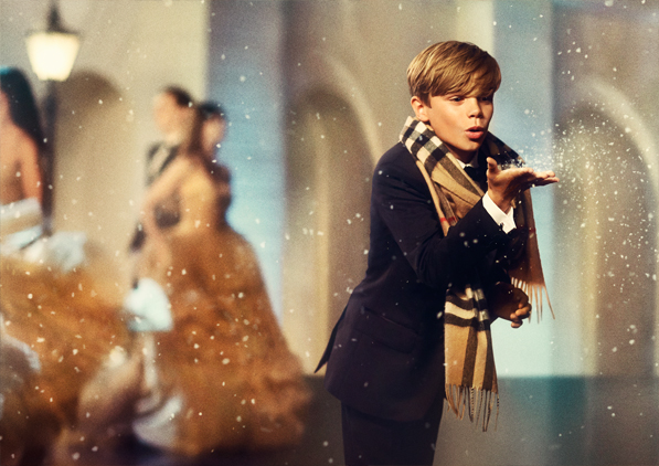 Burberry Festive 2014: Phép màu mùa lễ hội - Tạp chí Đẹp