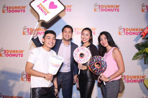 cà phê, bánh ngọt Dunkin’ Donuts