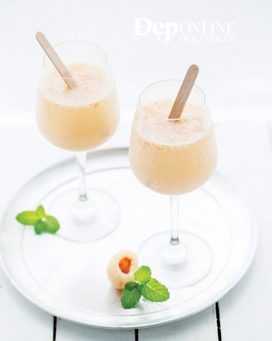 Cocktail champagne vải thiều