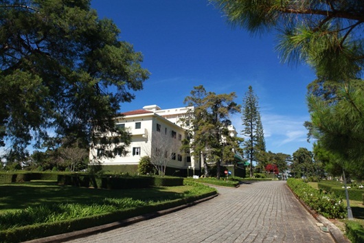 khách sạn Dalat Palace - Đà Lạt