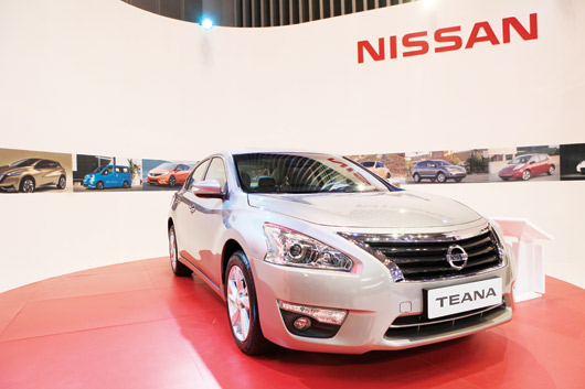  Xe sedan hạng trung Nissan Teana 2013