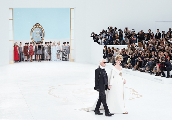 BST Haute Couture Thu Đông 2014-15 của Chanel