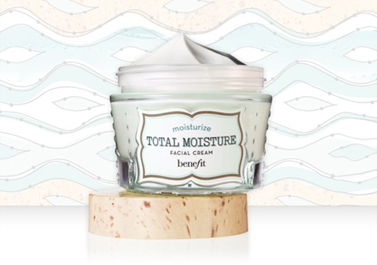 Kem dưỡng da đậm đặc Total Moisture của Benefit 