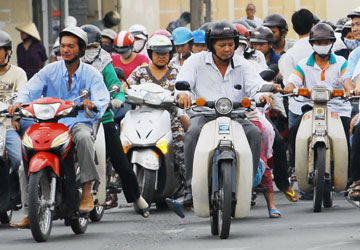 Theo TS Lê Hồng Sơn, việc lưu thông chiếc xe chưa sang tên đổi chủ không ảnh hưởng gì đến trật tự giao thông trong bối cảnh không có tranh chấp về quyền sở hữu.