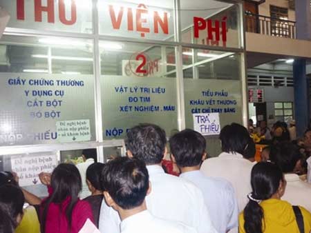 Nhiều bệnh viện tại TP Hồ Chí Minh lãi hàng trăm tỷ đồng trong năm 2011. Ảnh: Lê Nguyễn.