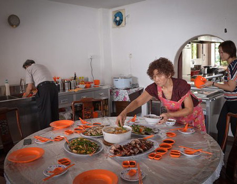 The giant household has only two maids – one to look after Hong Chiew’s 86-year-old mother, and the other to help the hired cook.