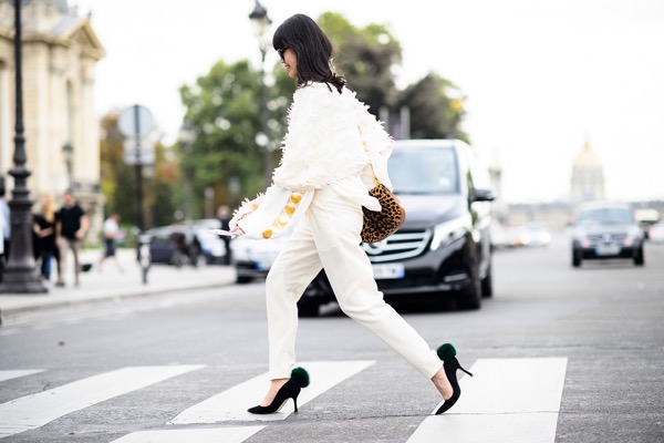 street style, fashionista, tín đồ thời trang, phối đồ, white on white