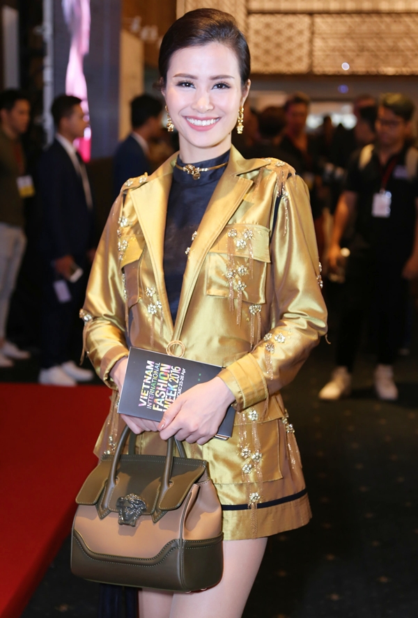 thời trang, thảm đỏ VIFW 2016