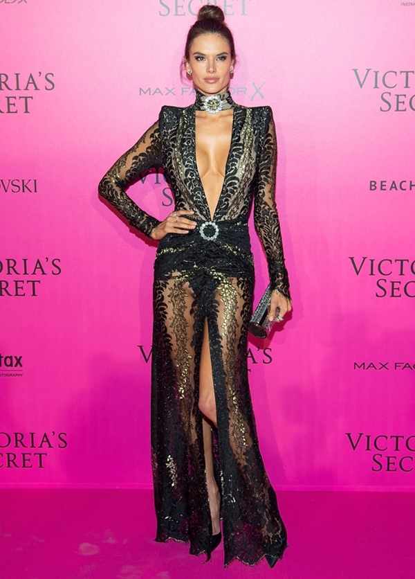 thời trang, thảm hồng Victoria's Secret Fashion Show 2016
