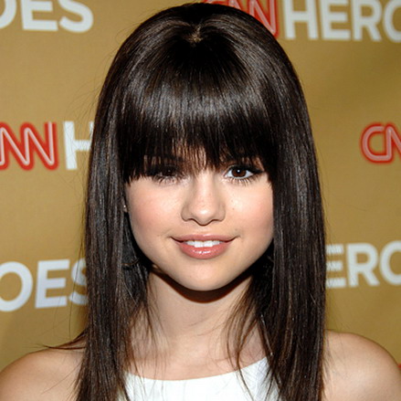 Selena Gomez ngưng hát vì hoảng loạn  Tuổi Trẻ Online