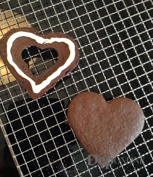 bánh quy chocolate, bánh quy valentine, làm bánh quy
