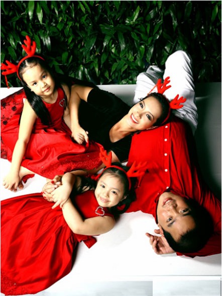 Những gia đình "sao" vẹn toàn nhất showbiz Việt 8