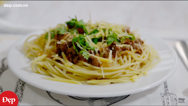 Mỳ spaghetti sốt thịt bò siêu dễ cho bé