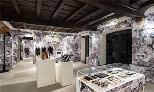 Lạc vào thế giới kỳ lạ tại cửa hàng pop-up của Louis Vuitton ở Milan