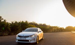 Kia Optima có gì để cạnh tranh với Toyota Camry