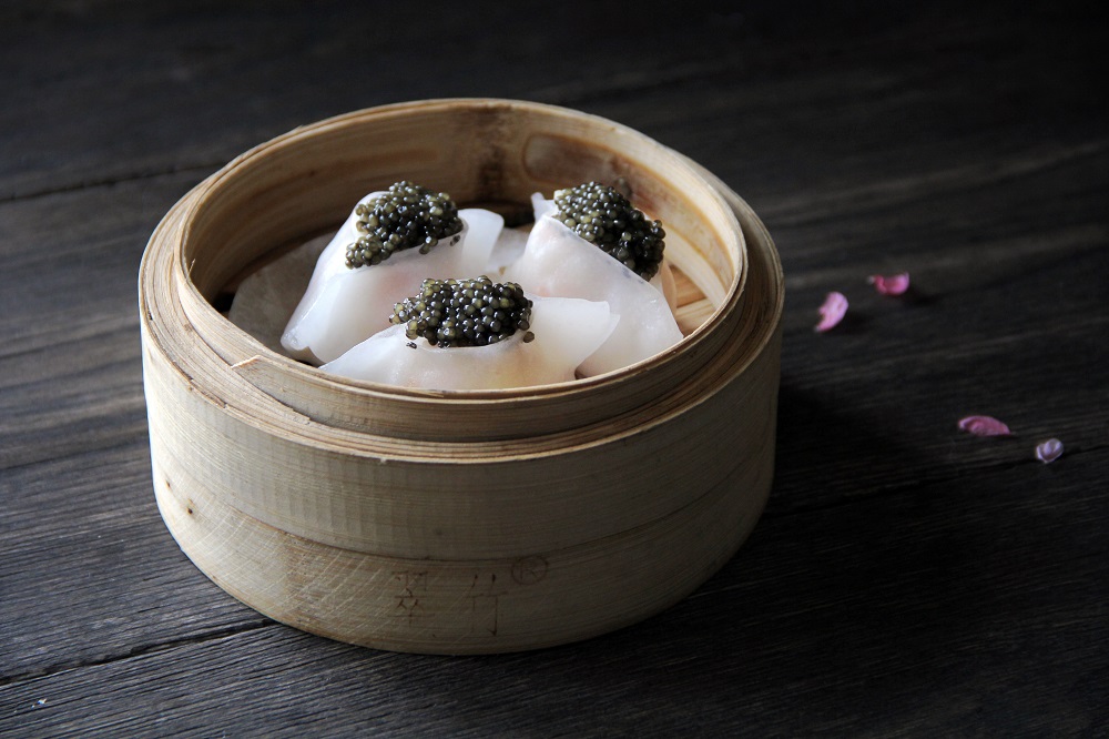 black-caviar-with-steamed-dumpling