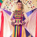 Á hậu Lệ Hằng gây bất ngờ khi trình diễn áo dài ”khủng” tại Lễ hội Áo dài 2017