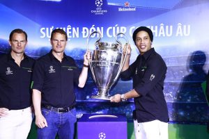 Heineken tiếp tục thổi bùng tình yêu bóng đá với “Hành trình cuồng nhiệt đón cúp UEFA Champions League”