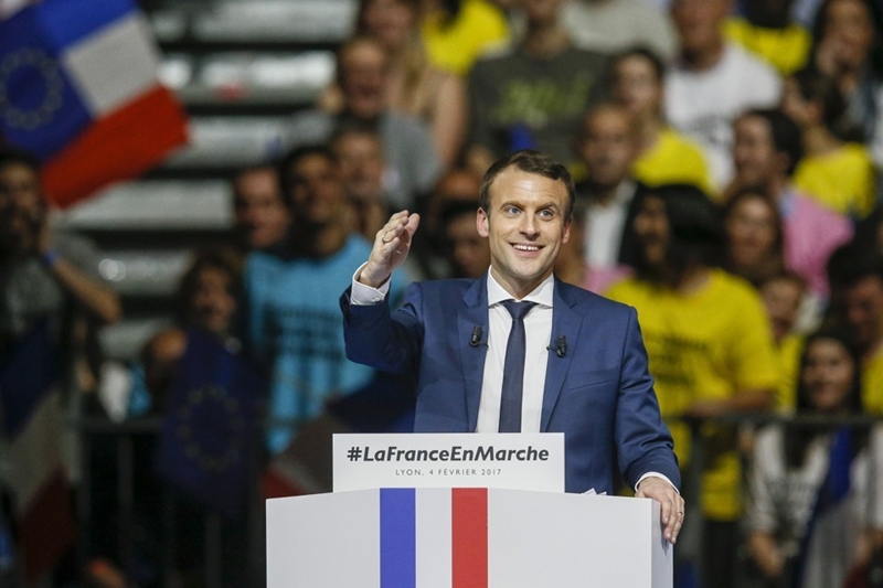Macron tốt nghiệp chuyên ngành thanh tra tài chính tại trường Trường Hành chính Quốc gia (ENA) ở Paris, Pháp, ông đảm nhiệm vị trí Bộ trưởng Bộ kinh tế trước khi ứng cử Tổng thống
