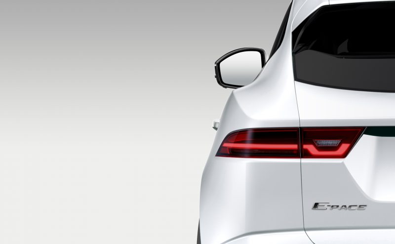 Jaguar hé lộ mẫu E-Pace đối đầu với BMW X1 và Audi Q3
