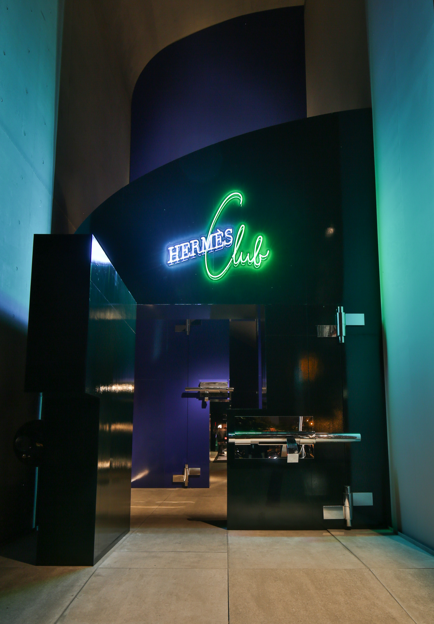 hermes-club-01-by-tao-lian-feng