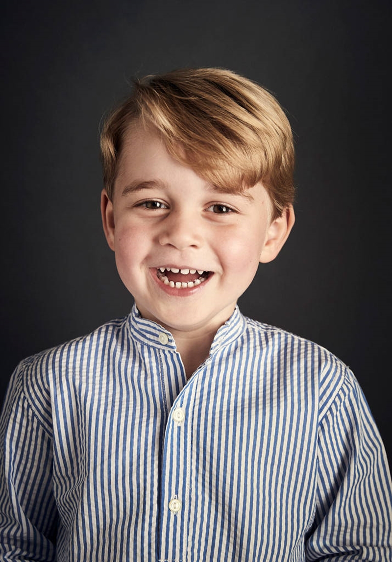Hoàng tử George chào đời ngày 22/7/2013 tại bệnh viện St Mary's ở Paddington, London. Đây cũng là nơi cố công nương Diana sinh hạ Hoàng tử William