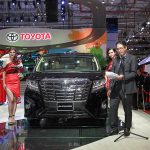 Toyota ra mắt mẫu xe “hạng sang” Alphard tại Việt Nam