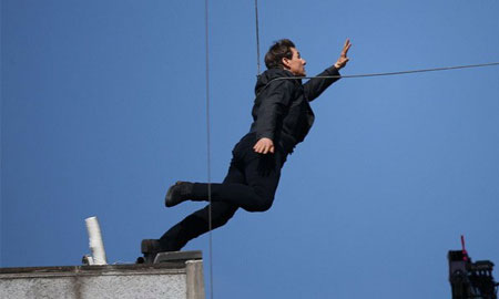 Tom Cruise gãy 2 xương sườn khi quay phần mới “Mission: Impossible”