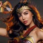 Halloween, Minh Tú cosplay “nữ thần” Wonder Woman gợi cảm không thua Gal Gadot