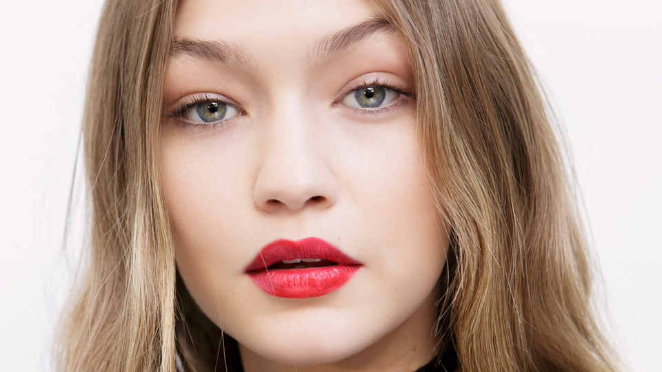 bi_quyet_trang_diem_tu_chuyen_gia_cua_gigi_hadid_deponline2