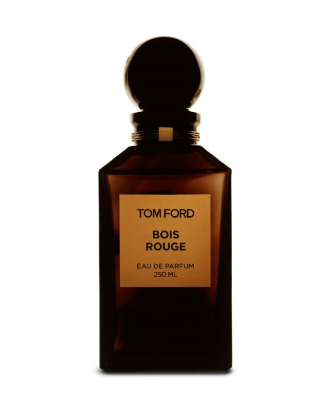 Tom Ford - Bois Rouge: hương gỗ phương Đông có nốt hổ phách, cùng các nốt khác như gỗ tuyết tùng, gỗ đàn hương, cỏ hương bài... Giá: 230$ cho 50ml (khoảng 5.060.000VND)