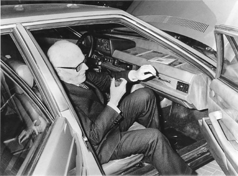 Il Presidente della Repubblica Sandro Pertini in occasione della presentazione della nuova Quattroporte. La Quattro Porte sarà adottata dall'83 come vettura ufficiale dal Quirinale.