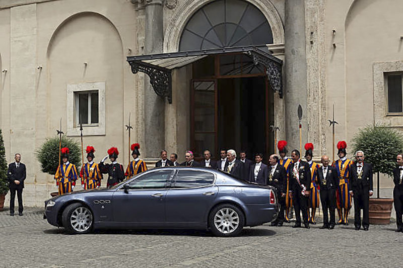 VATICAN CITY, VATICAN - JUNE 30: Prefect of the Pontifical House and former personal secretary of Pope Benedict XVI, Georg Ganswein greets King Felipe VI and Queen Letizia of Spain as they leave the Cortile di San Damaso on June 30, 2014 in Vatican City, Vatican. The new King and Queen of Spain are expected for an audience with Pope Francis. (Photo by Franco Origlia/Getty Images)