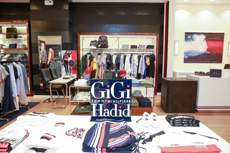 BST của Tommy Hilfiger hợp tác cùng chân dài đình đám Gigi Hadid cũng đã có mặt tại cửa hàng. 