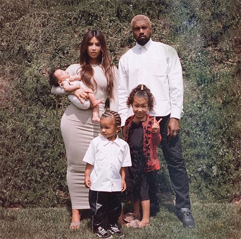 Kim Kardashian Shares Family Photo https://www.instagram.com/p/BhKpsEVlxir/?hl=en&taken-by=kimkardashian Credit: Kim Kardashian West/Instagram