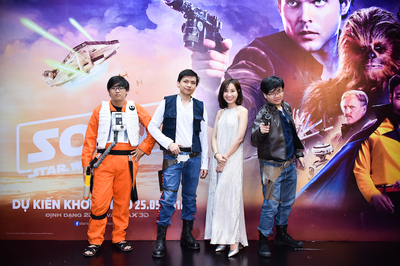 VJ Kim Nhã xuất hiện duyên dáng tại buổi công chiếu phimSolo: A Star Wars Story