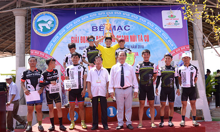 Việt Úc Group tài trợ chính giải đua xe đạp vòng quanh núi Tà Cú: Cúp Việt Úc Group – Aloha