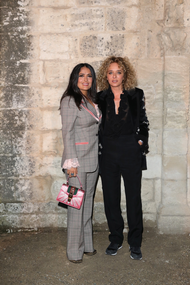 Nữ diễn viên người Mexico Salma Hayek Pinault (trái) và diễn viên người Ý Valeria Golino