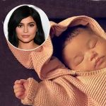 “Hotgirl môi tều” Kylie Jenner hé lộ lý do chọn tên con gái là “Bão”