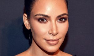Bạn có tò mò về bộ mỹ phẩm dưỡng da trị giá hơn 100 triệu của Kim Kardashian?