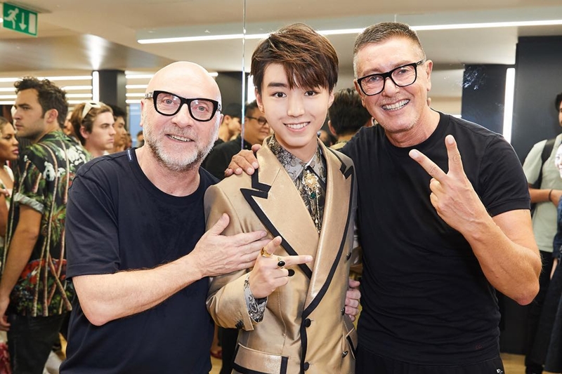 20182106_dolce_and_gabbana_men_show_2018_deponline_16a