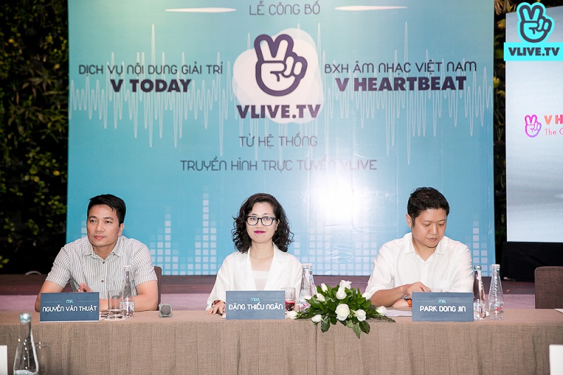 VLIVE Việt Nam tổ chức họp báo tại Gem Center (Tp.HCM), đã thu hút sự quan tâm của báo giới cũng như các nhà chuyên môn, phụ trách của lĩnh vực giải trí, truyền thông trong và ngoài nước.